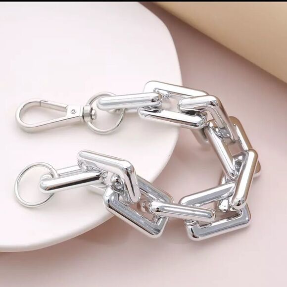 Silver Chunky Link Bangle Bracelet NEW - Picture 1 of 4